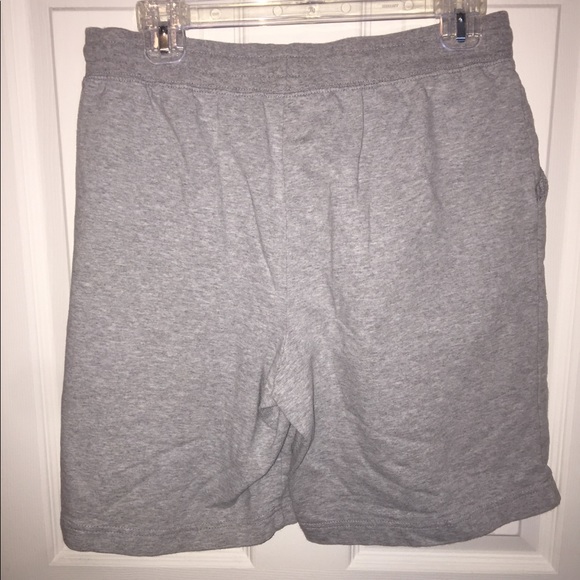 Shorts - Picture 3 of 3